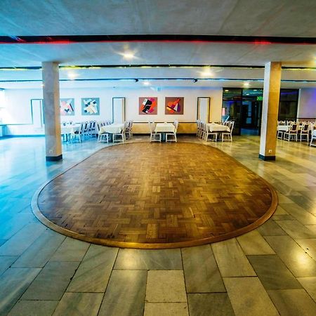 Hotel Accademia Ostrowiec Świętokrzyski 외부 사진