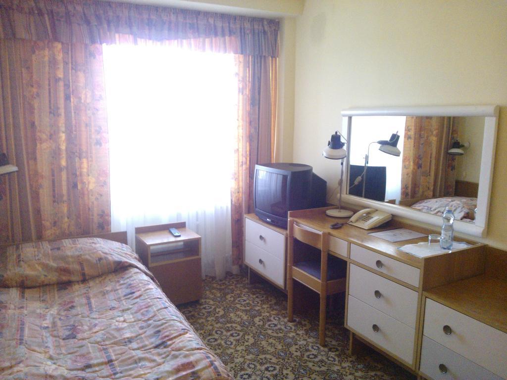 Hotel Accademia Ostrowiec Świętokrzyski 객실 사진