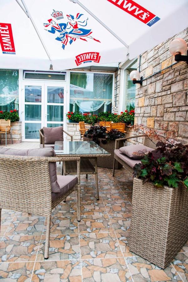 Hotel Accademia Ostrowiec Świętokrzyski 외부 사진